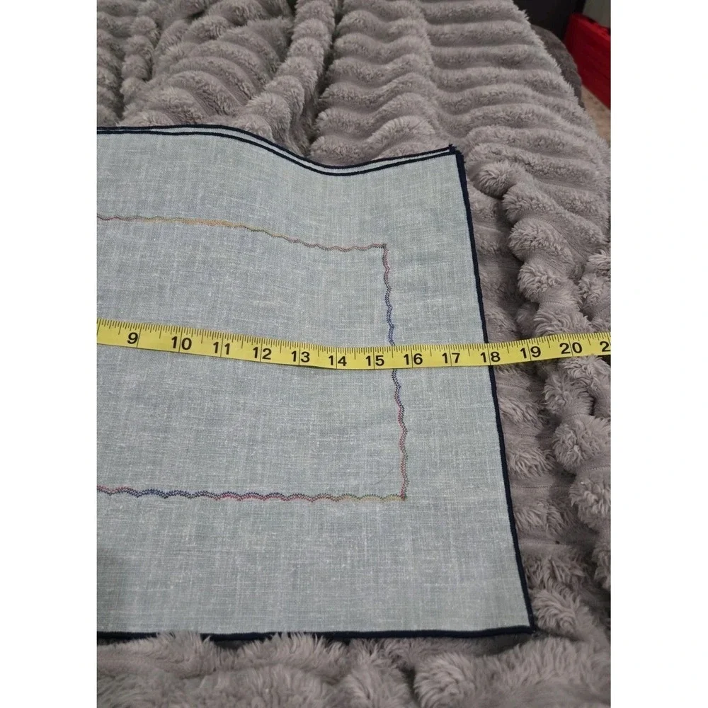 4 blue linen rectangle placemats with double stitching detail and border EUC!!